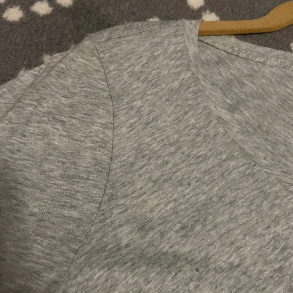 Two lace tshirts - Picture 6 of 7